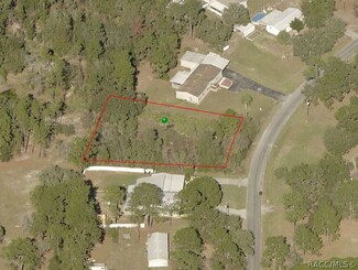 3524 S Westmoreland Dr, Homosassa, FL 34448