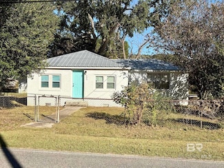 605 S White Ave, Bay Minette, AL 36507