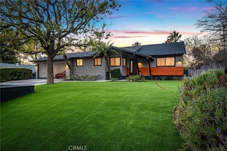 8395 Sausalito Ave, Canoga Park, CA 91304