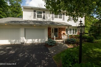 4120 Buckingham Dr, Schenectady, NY 12304