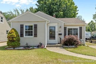 140 W 28th St, Holland, MI 49423
