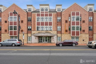350 S Broad St Unit 305, Trenton, NJ 08608