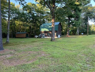 6 Howard Siding Ln, Abbot, ME 04406