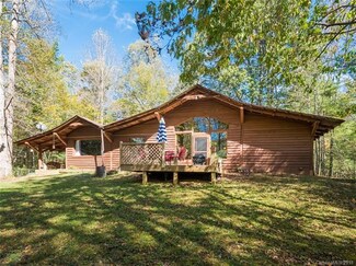 275 Kingdom Place, Zirconia, NC 28790