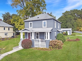 77 Malvern Rd, Worcester, MA 01610