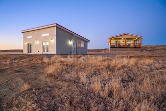 88 & 90 Richland Tr, Powell, WY 82435