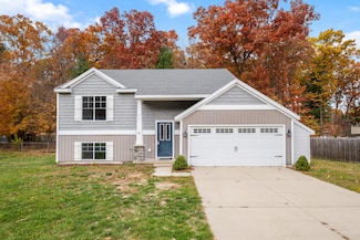 35 Cannonball Ln, Wayland, MI 49348