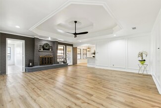 7309 Shady Hollow Ln, North Richland Hills, TX 76182