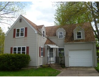 553 Amherst Rd, Granby, MA 01033