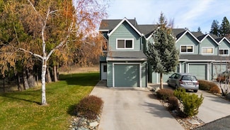 1434 Kingston Rd, Mount Shasta, CA 96067