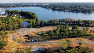 6010 Majestic Waters Dr, Benton, AR 72019