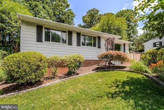 5623 Overly Dr, Alexandria, VA 22310