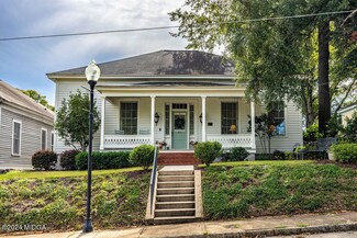 966 Tattnall St, Macon, GA 31201