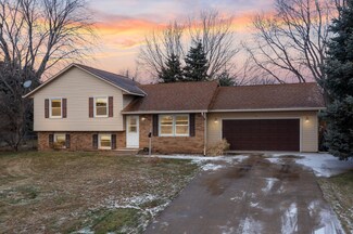 4415 157th Ct W, Rosemount, MN 55068