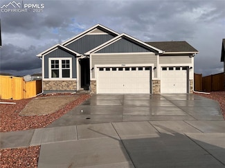7901 Goldenray Place, Colorado Springs, CO 80908