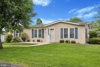 110 Deerfield Dr, Souderton, PA 18964