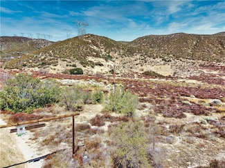 2 Bouquet Canyon Rd, Palmdale, CA 93551