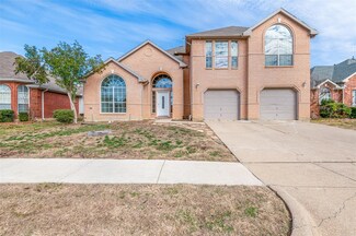 233 Jennifer Ln, Arlington, TX 76002