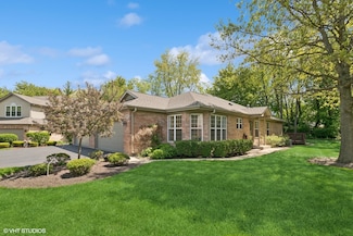 811 Rosebud Ct, Roselle, IL 60172