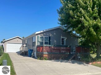 2731 S Ivy Ln, Mount Pleasant, MI 48858