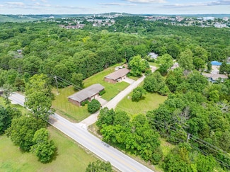 111 Gooseberry Ct, Branson, MO 65616