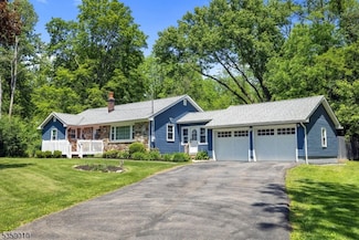 35 Old Turnpike Rd, Port Murray, NJ 07865