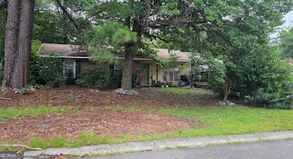 213 Stratford Dr, Warner Robins, GA 31088