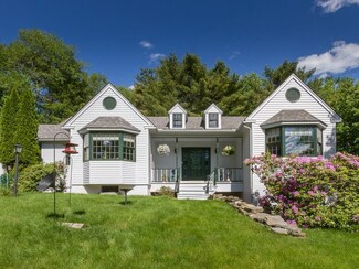 350 Bristol Rd, Damariscotta, ME 04543
