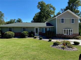 8880 Cedar St NE, New Salisbury, IN 47161