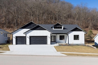 357 Valley Oaks Dr, Winona, MN 55987