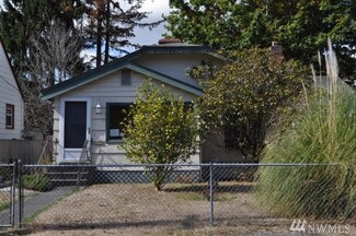 3011 Elm St, Bellingham, WA 98225