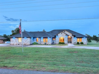1140 S May Ave, Guthrie, OK 73044