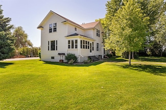 101 Lewis Ln, Hamilton, MT 59840