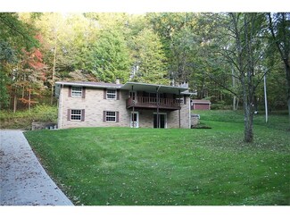12 Manito Trail, Malvern, OH 44644