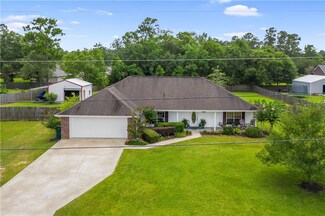 1303 Siouxan Dr, Lake Charles, LA 70611