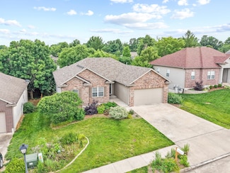 4706 Marble Cedars Dr, Columbia, MO 65203