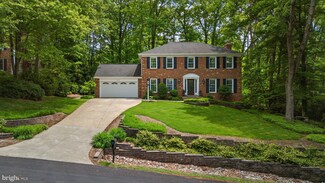 4673 Timber Ridge Dr, Dumfries, VA 22025