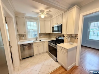 102 Halstead Ave Unit 1, Wallington, NJ 07057