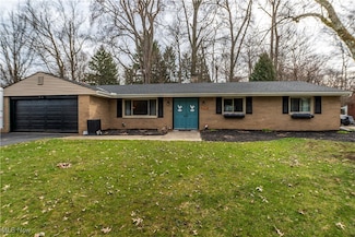8063 Rolling Brook Rd, Northfield, OH 44067