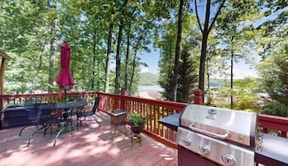 67 Bradshaw Rd, Hiawassee, GA 30546