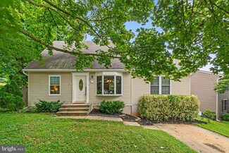 908 Black Spruce Ln, Sykesville, MD 21784