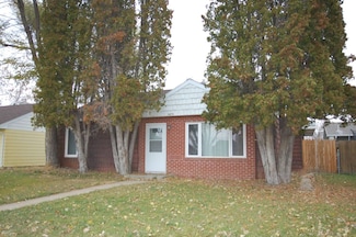 614 7th St SE, Sidney, MT 59270