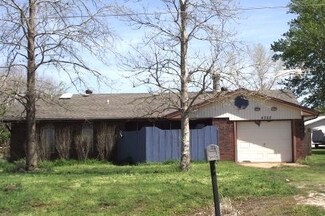 4322 W Wood Rd, Waukomis, OK 73773