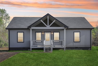 231 Amos Cir, Lafayette, TN 37083
