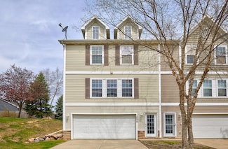 3050 SW Sharmin Ln, Ankeny, IA 50023