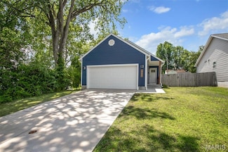 9432 Echo Ln, Saint Louis, MO 63114