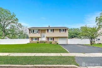 65 Curtis Ave, Piscataway, NJ 08854