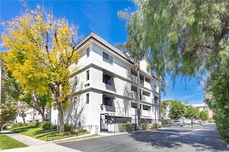 17735 Kinzie St Unit 112, Northridge, CA 91325