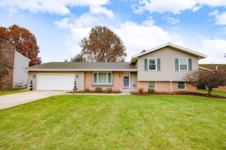 638 Cambridge Dr, Janesville, WI 53548