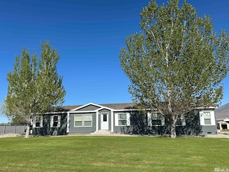 5635 Blue Heron Ln, Winnemucca, NV 89445